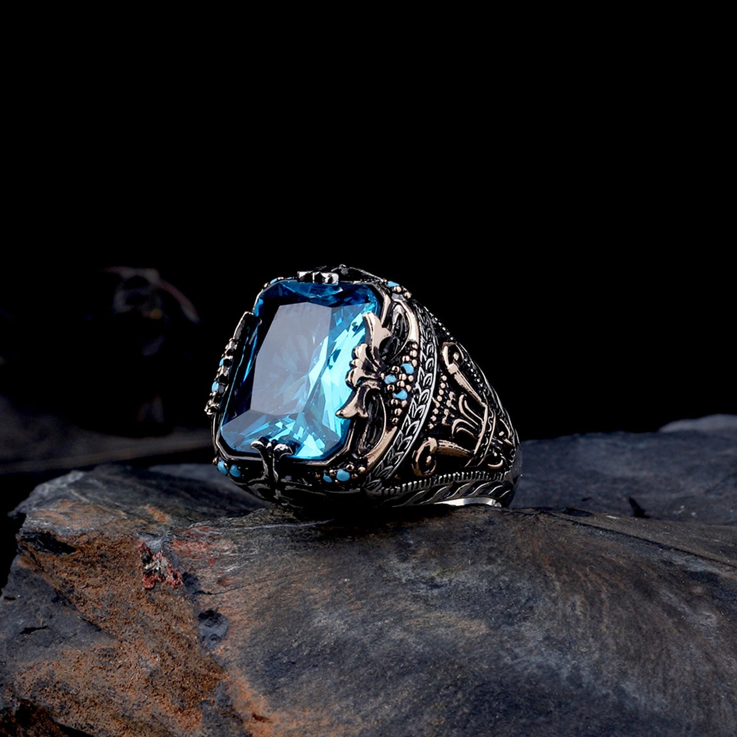 Herrenring mit blauem Stein CLMR0221