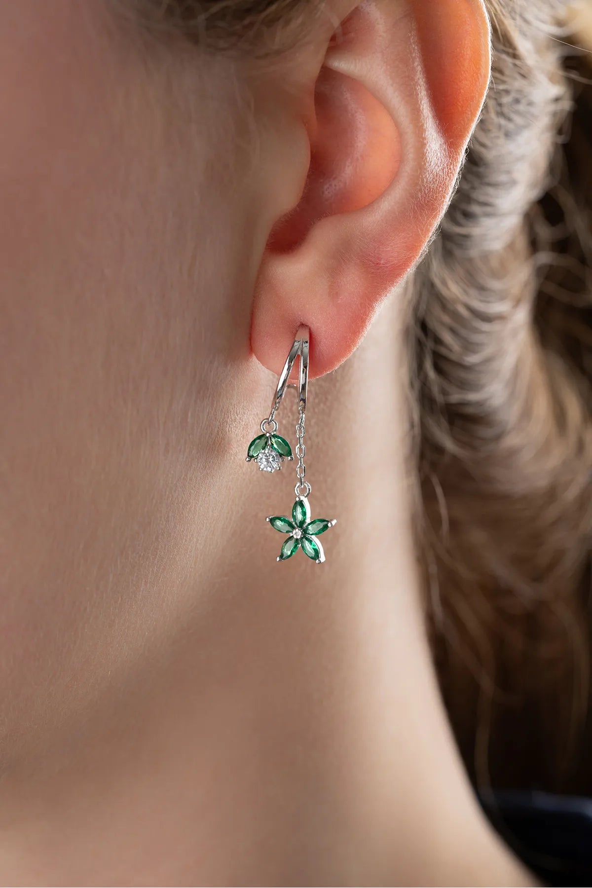 Grüne Lotus Ohrringe – 925 Silber & Zirkonia