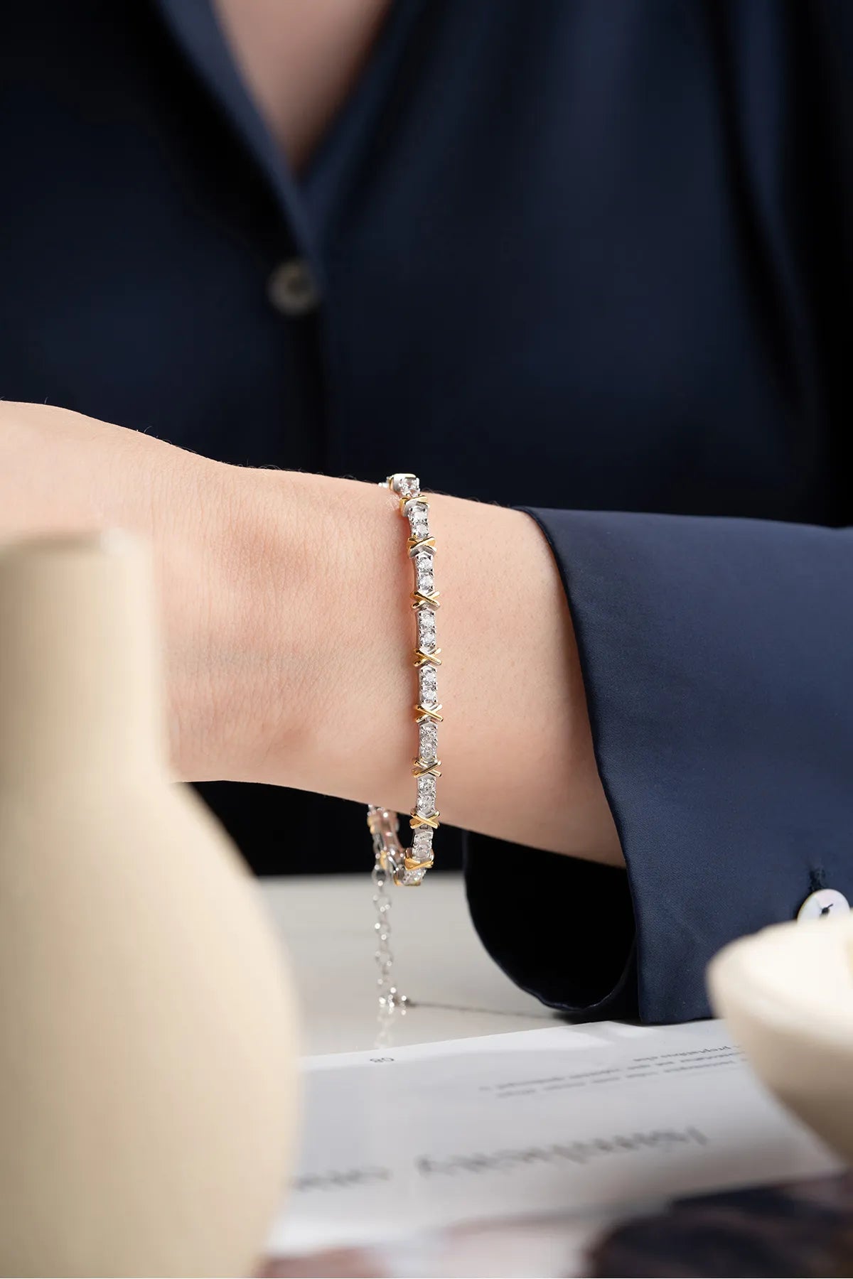 Goldenes Flussarmband - 925 Silber