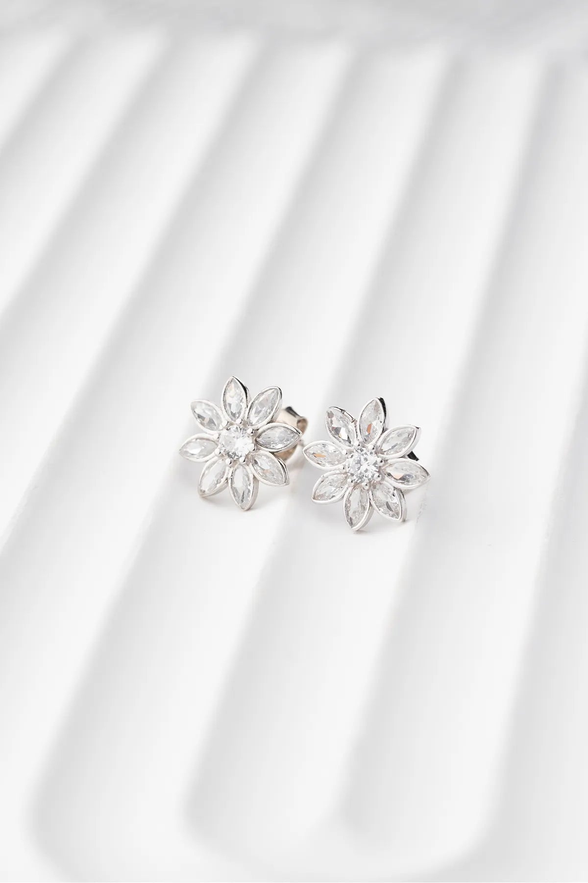 Lotus Shine Ohrringe - 925 Silber