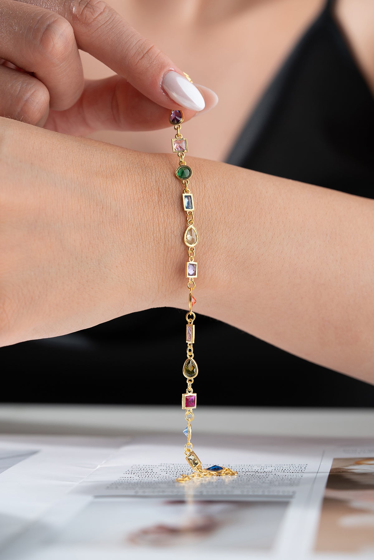 Serenay mehrfarbig Steinarmband - vergoldet