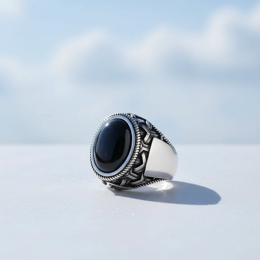 Silbermännerring mit Onyx