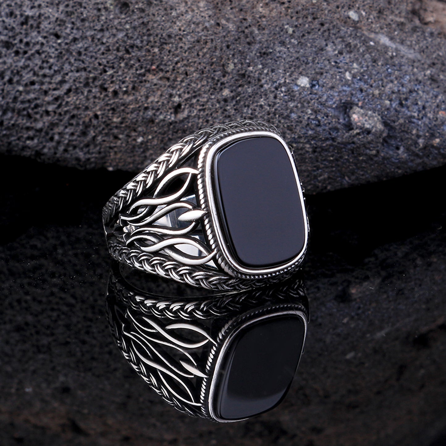 Zilveren zegelring met zwarte onyx steen CLMR0196