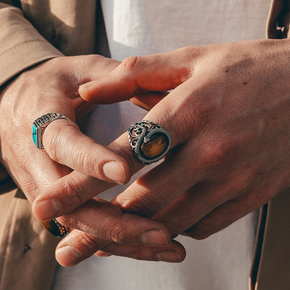 Deze ringen zijn ontworpen om stijl en elegantie te bieden voor mannen.