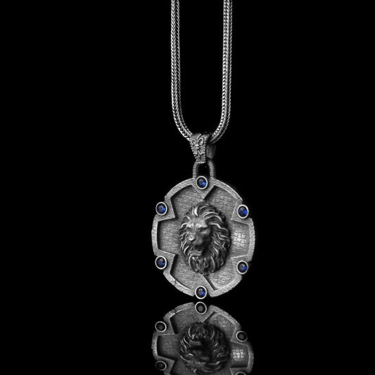 925 Silberlöwenanhänger mit blauem Zirkonstenen