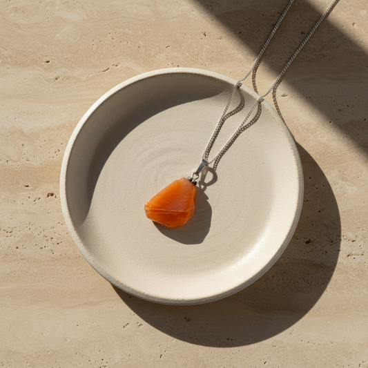 Mondsteinanhänger mit Kette