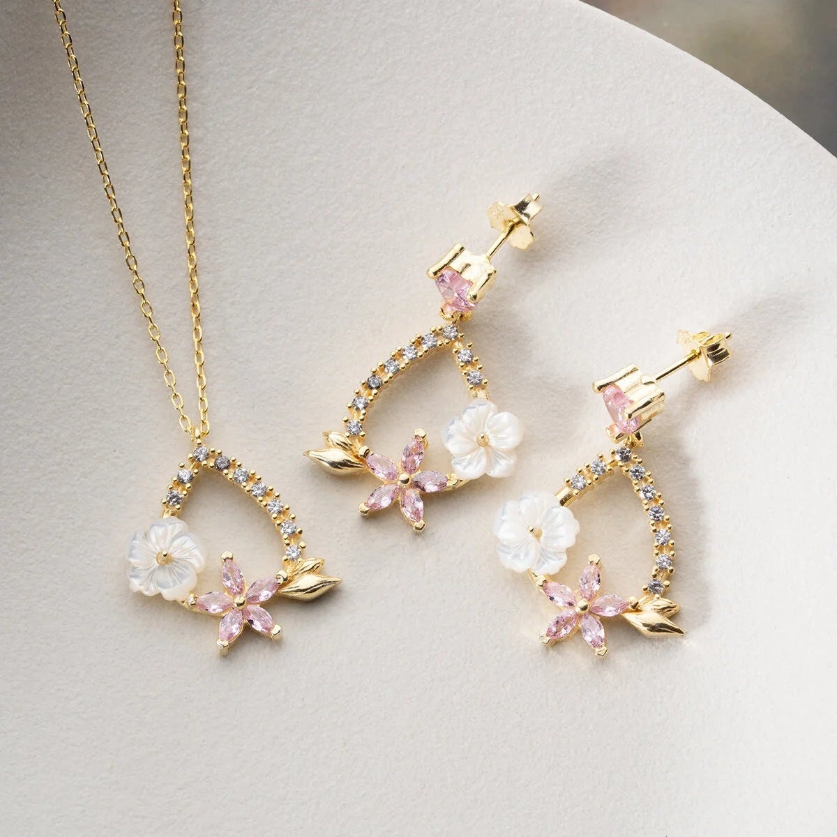 Blossom Aurora Silberset mit Perlmutt und rosa Steinen