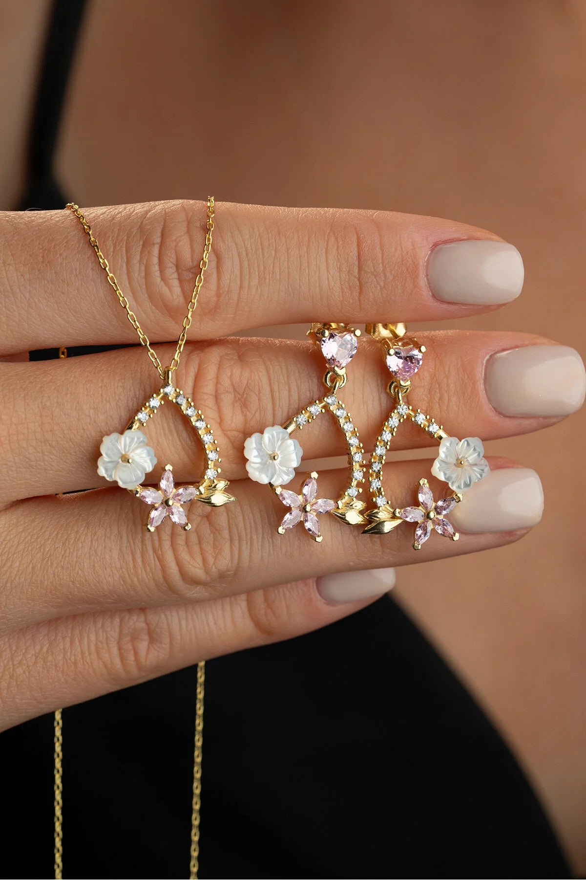 Blossom Aurora Silberset mit Perlmutt und rosa Steinen
