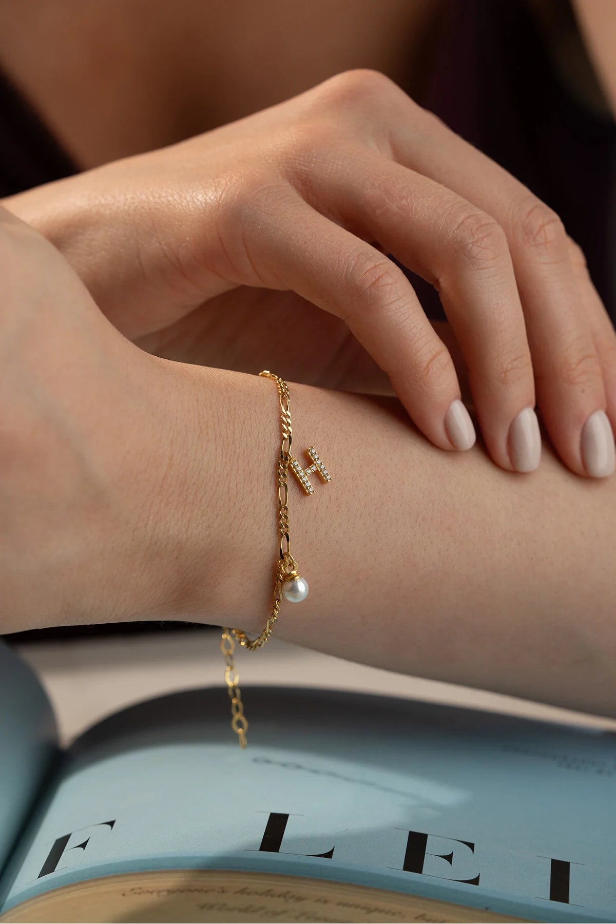 Figaro Armband mit Buchstabe & Perle | 925 Silber