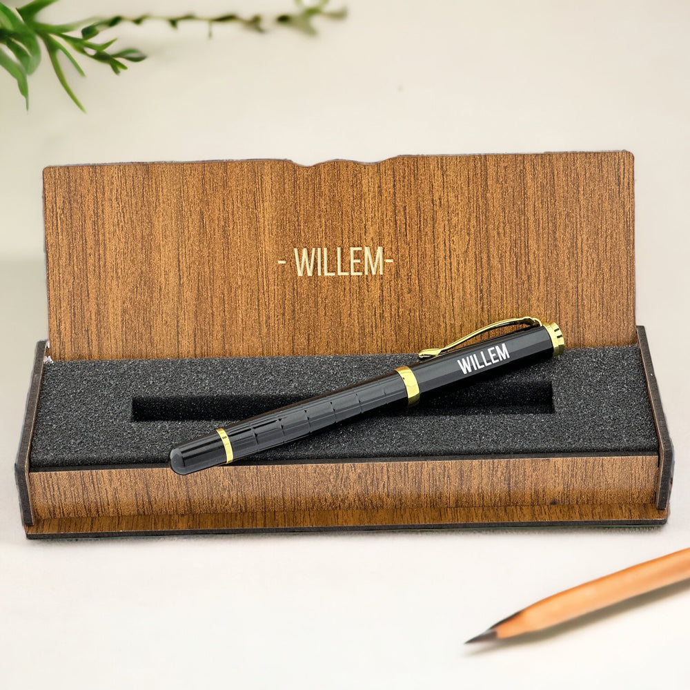 Personalisierter Tintenroller – mit gravierter Holzbox