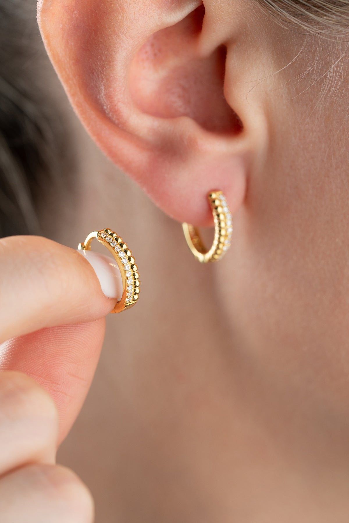 925 Sterling -Silber -Kreolen mit Bällen und Steinen