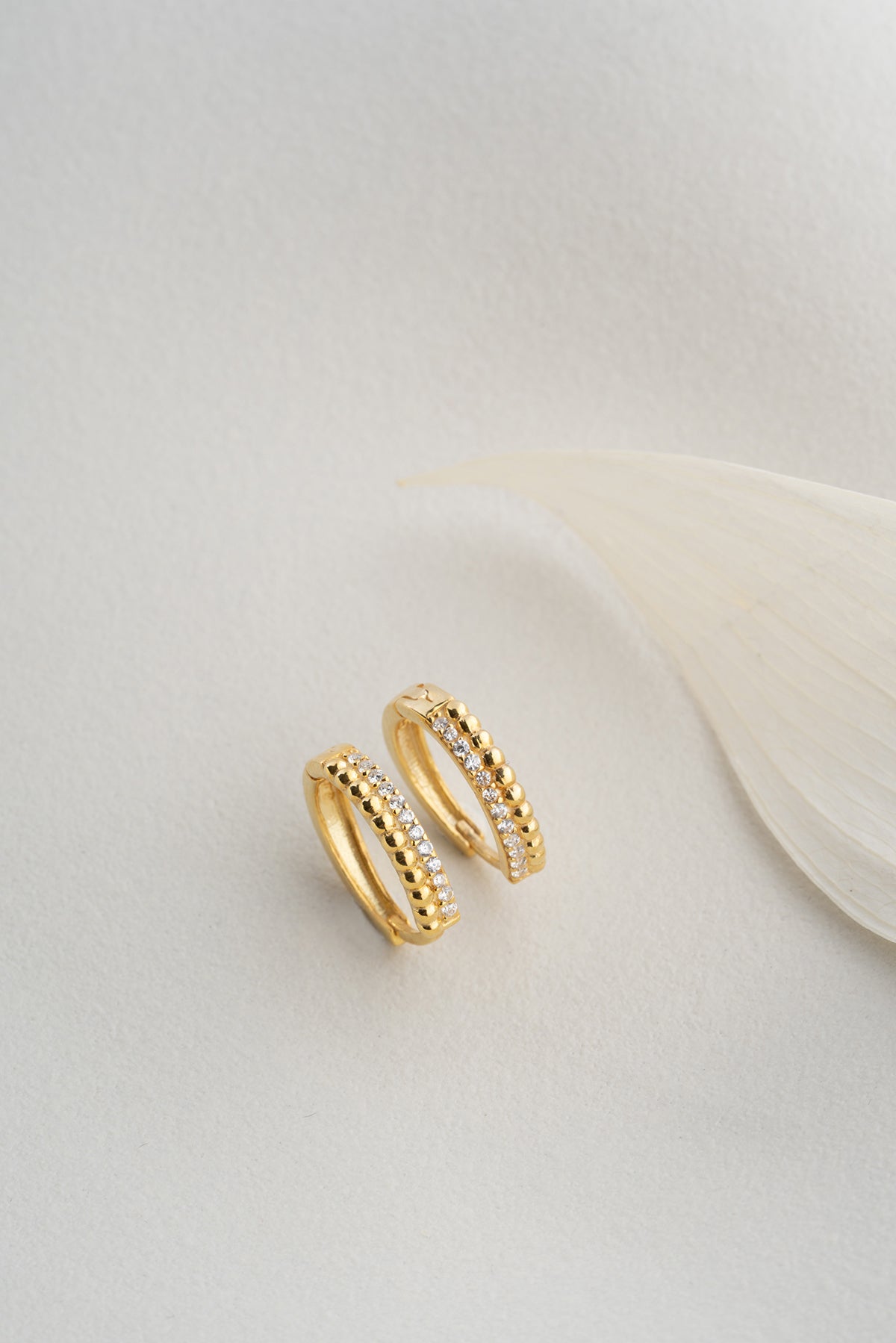 925 Sterling -Silber -Kreolen mit Bällen und Steinen