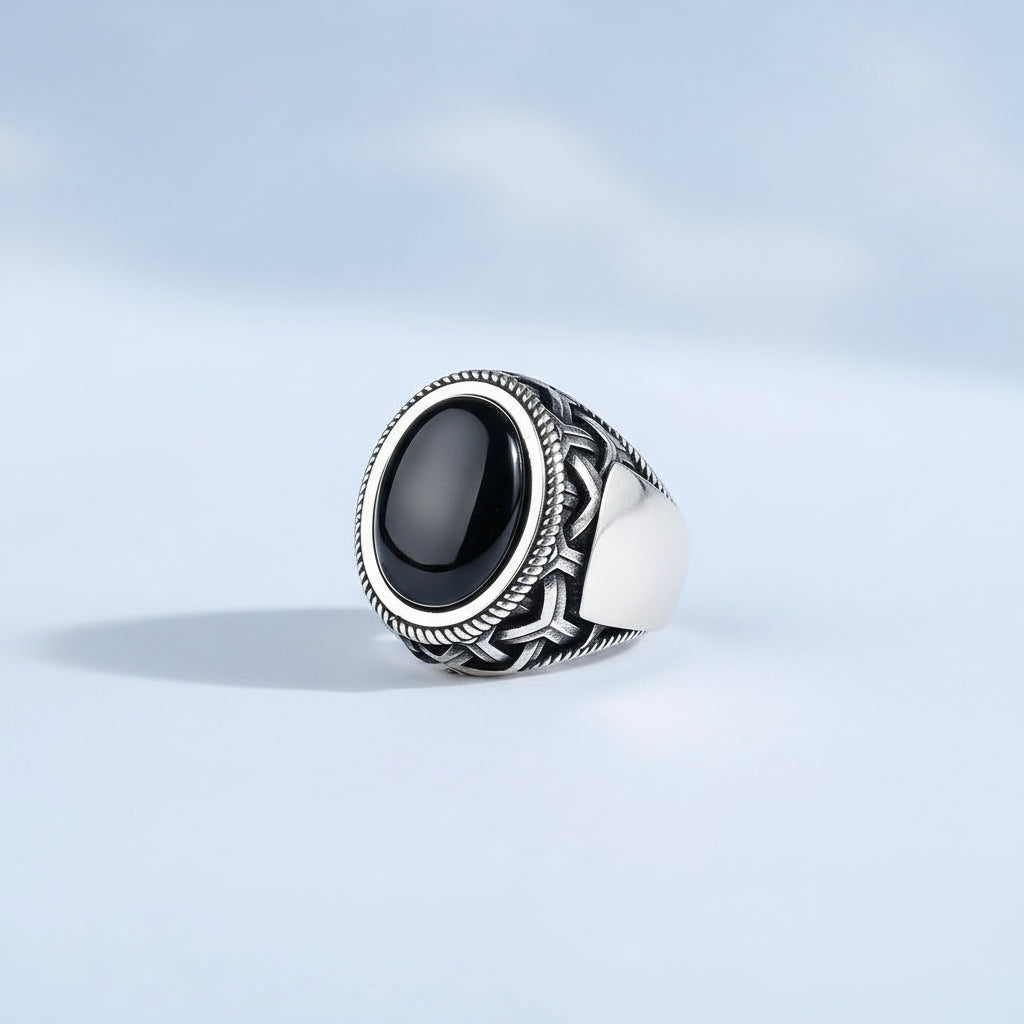 Silbermännerring mit Onyx