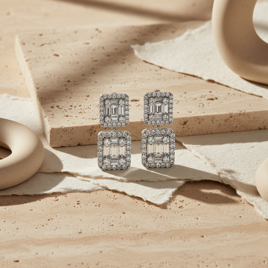 Silberne Luxusohrringe mit weißen Zirkonias DMNK005