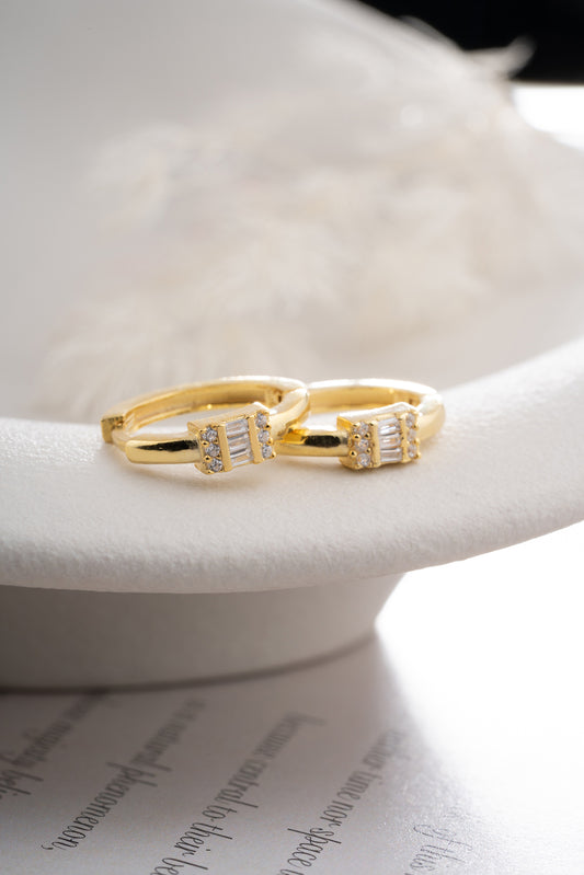 925 Zilveren Hoepeloorbellen met Baguette Steentjes