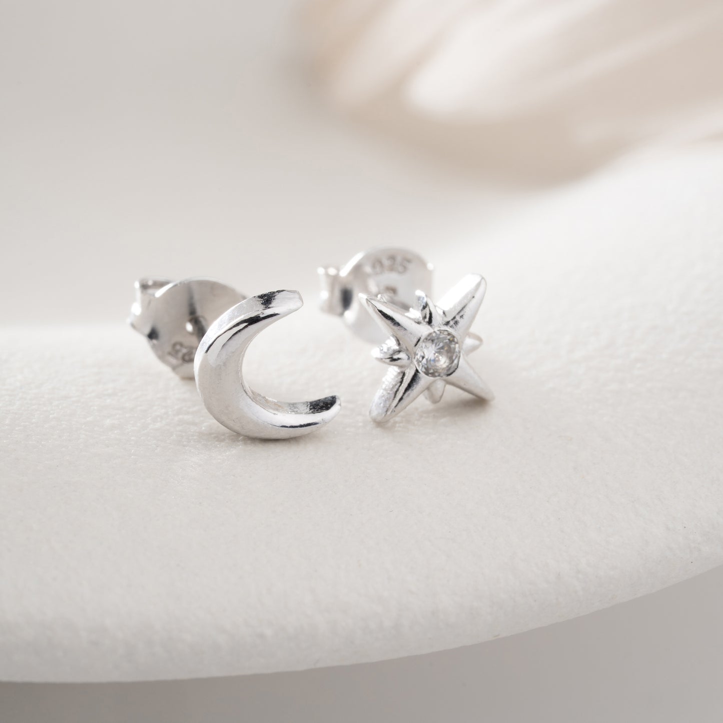 Mond- und Sternohrringe