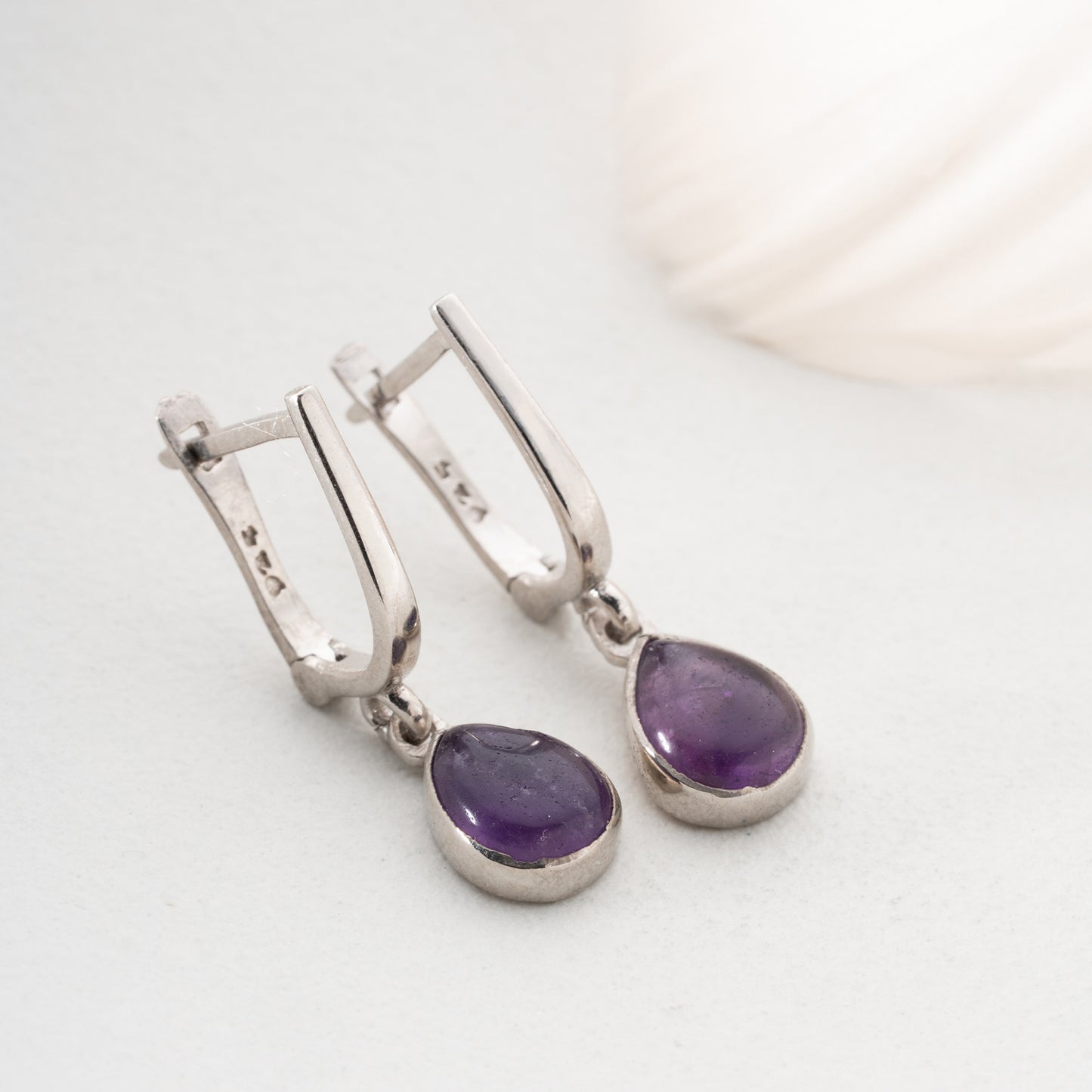 Silberohrringe mit natürlichem Amethyst