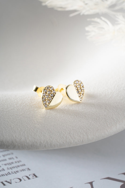 Minimalistische Ohrstecker in Herzform