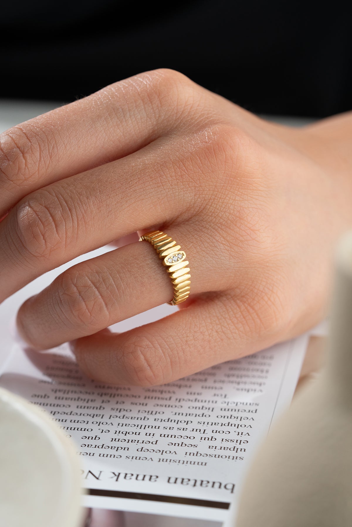 Eleganter Ring mit Stein - 925 Silber
