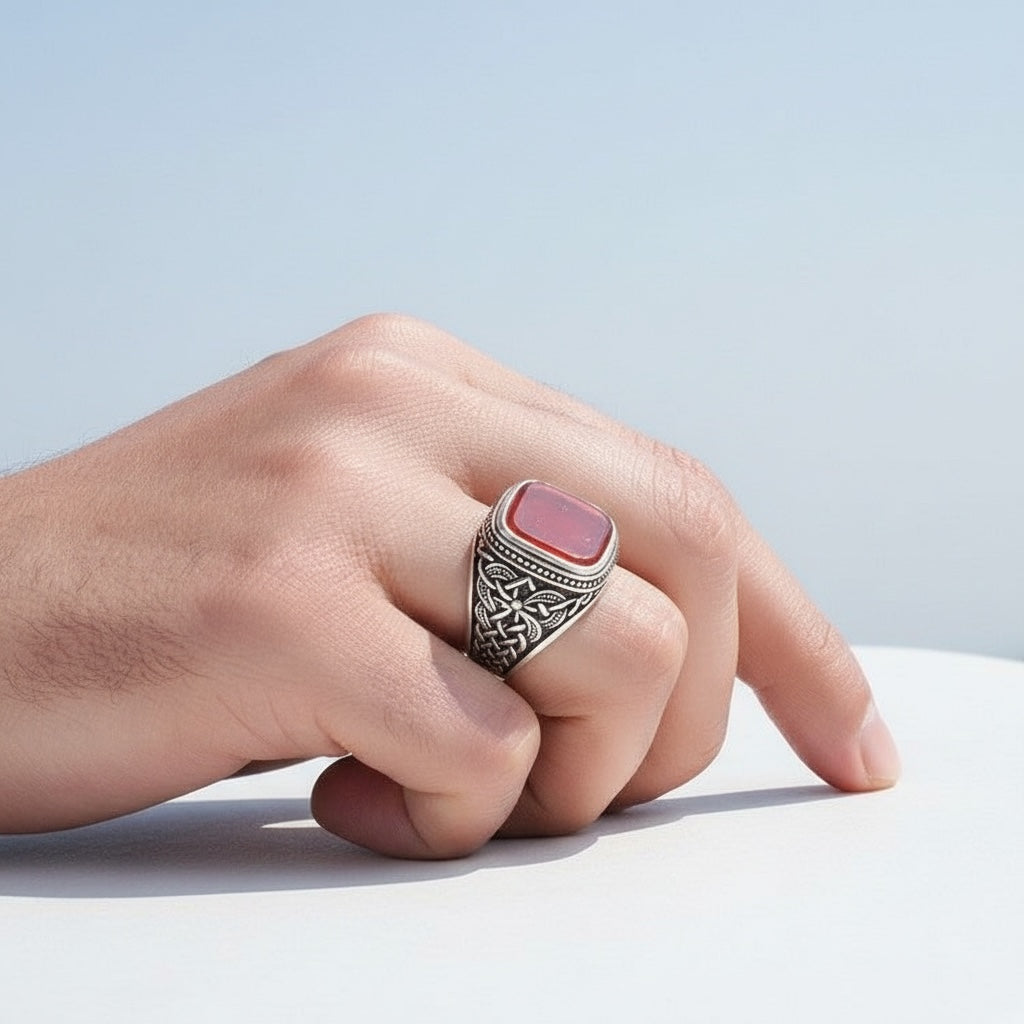 Silbermännerring mit Achatstein