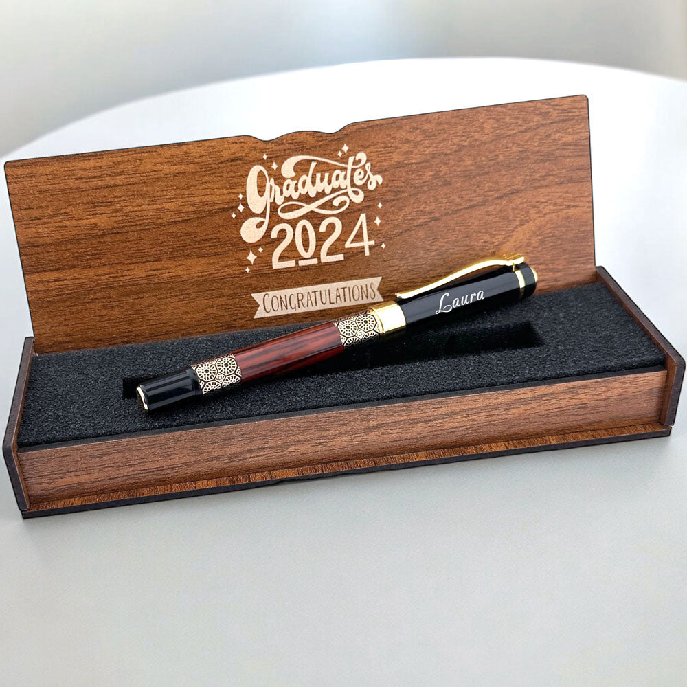 Personalisierter Stift – Schreibset mit gravierter Holzbox