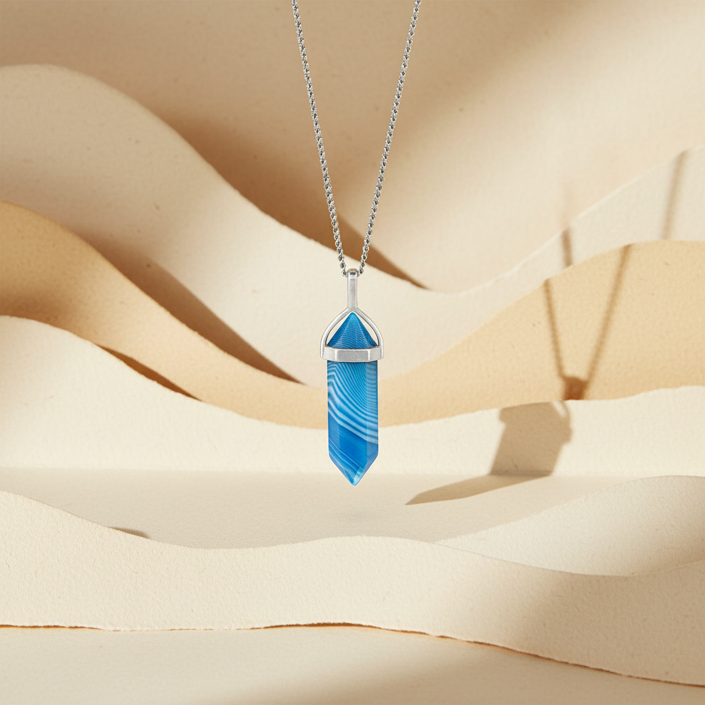 Blauer Achatanhänger mit Kette