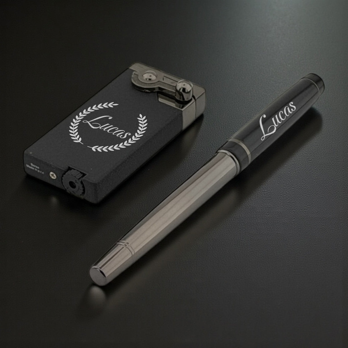Gepersonaliseerde Pen & Navulbare Aansteker Set met Naam