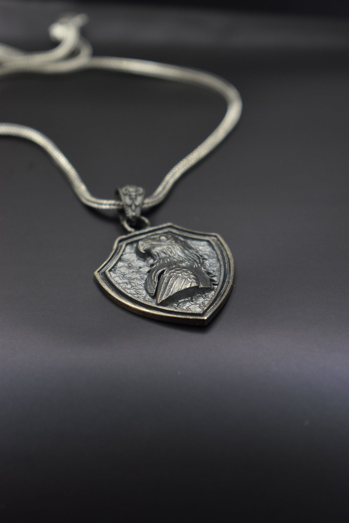 Von LYDIAN Silberne Halskette mit Adler BLYDK335